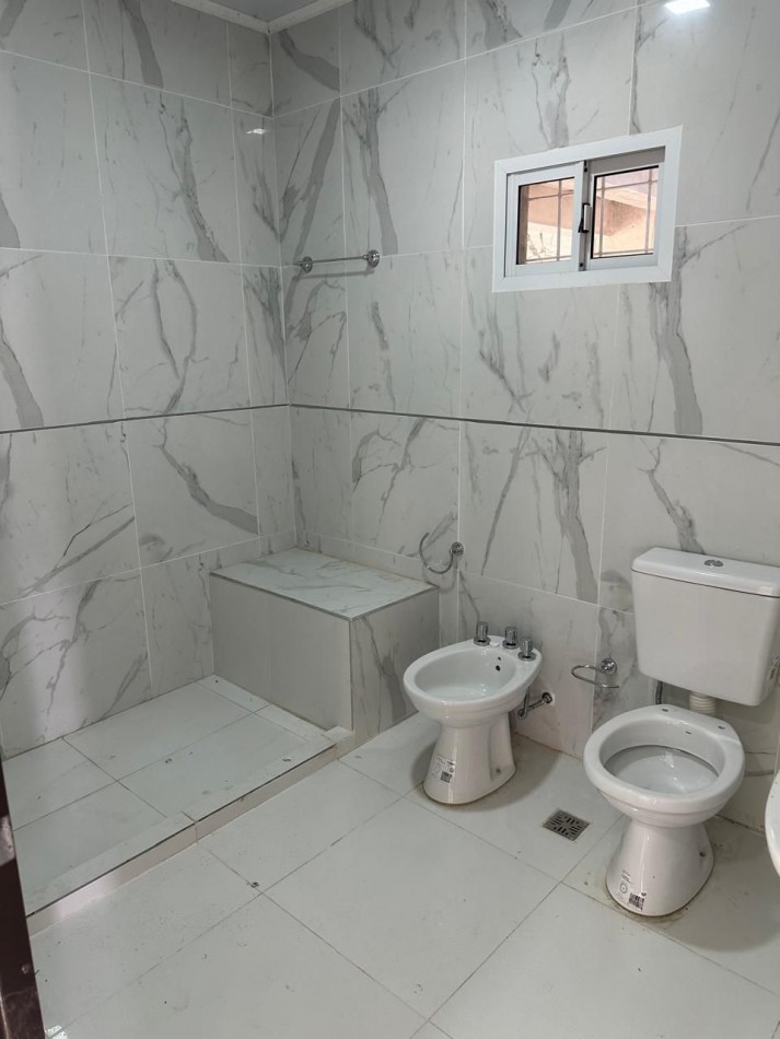 Hermosa casa 2 dorm en Colonia Avellaneda.