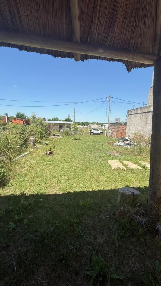 CASA QUINTA A TERMINAR EN SAUCE MONTRULL