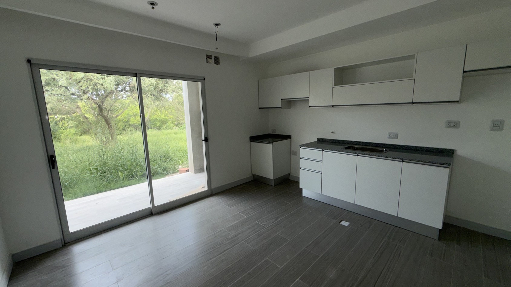 CASA A ESTRENAR EN ORO VERDE, 2 DORMITORIOS