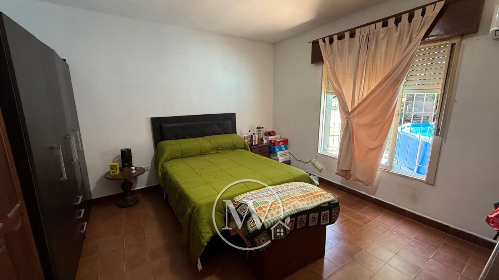 CASA DE 3 DORM, PATIO Y COCHERA, ZONA GAZZANO