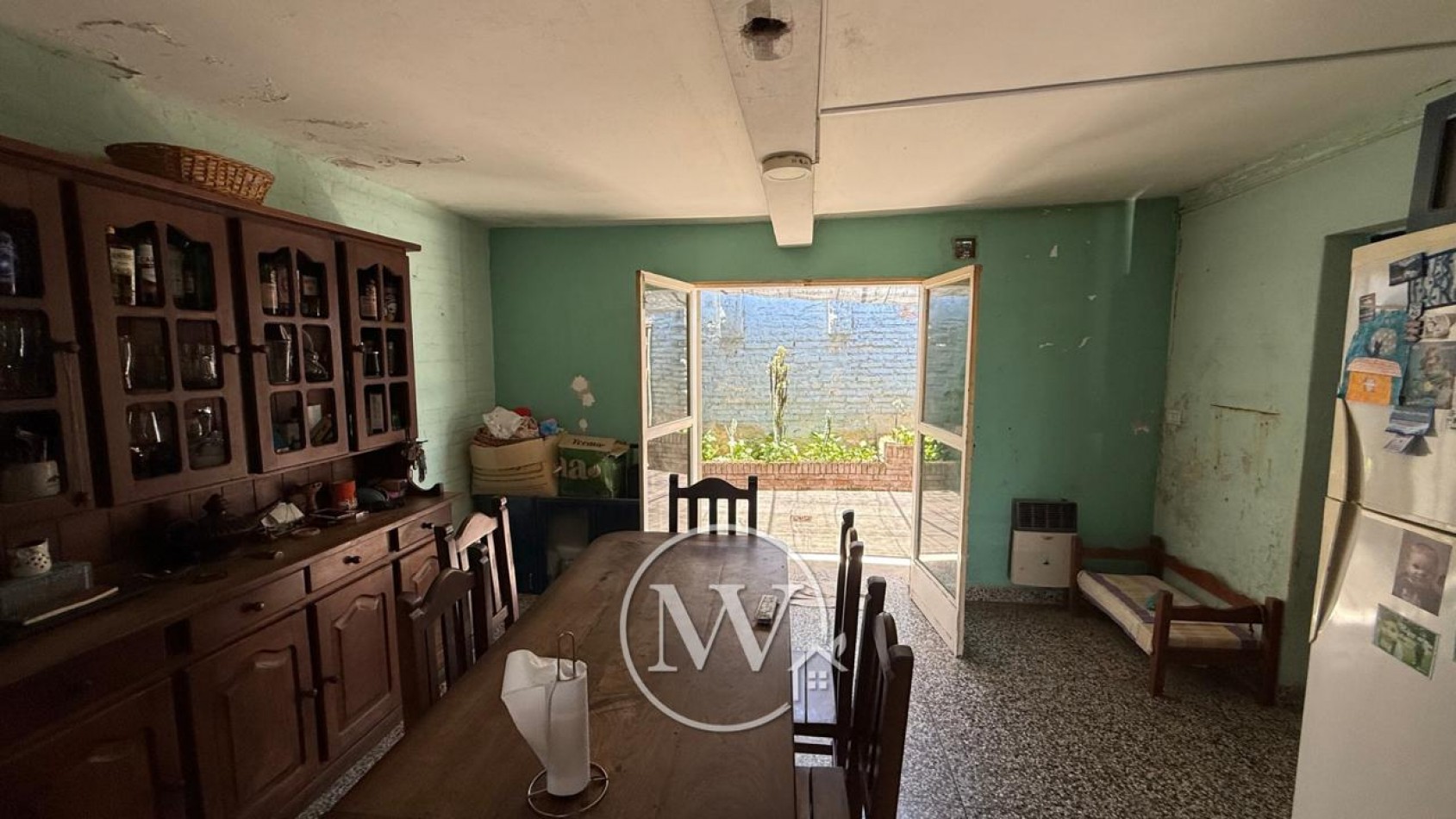 CASA DE 3 DORM, PATIO Y COCHERA, ZONA GAZZANO