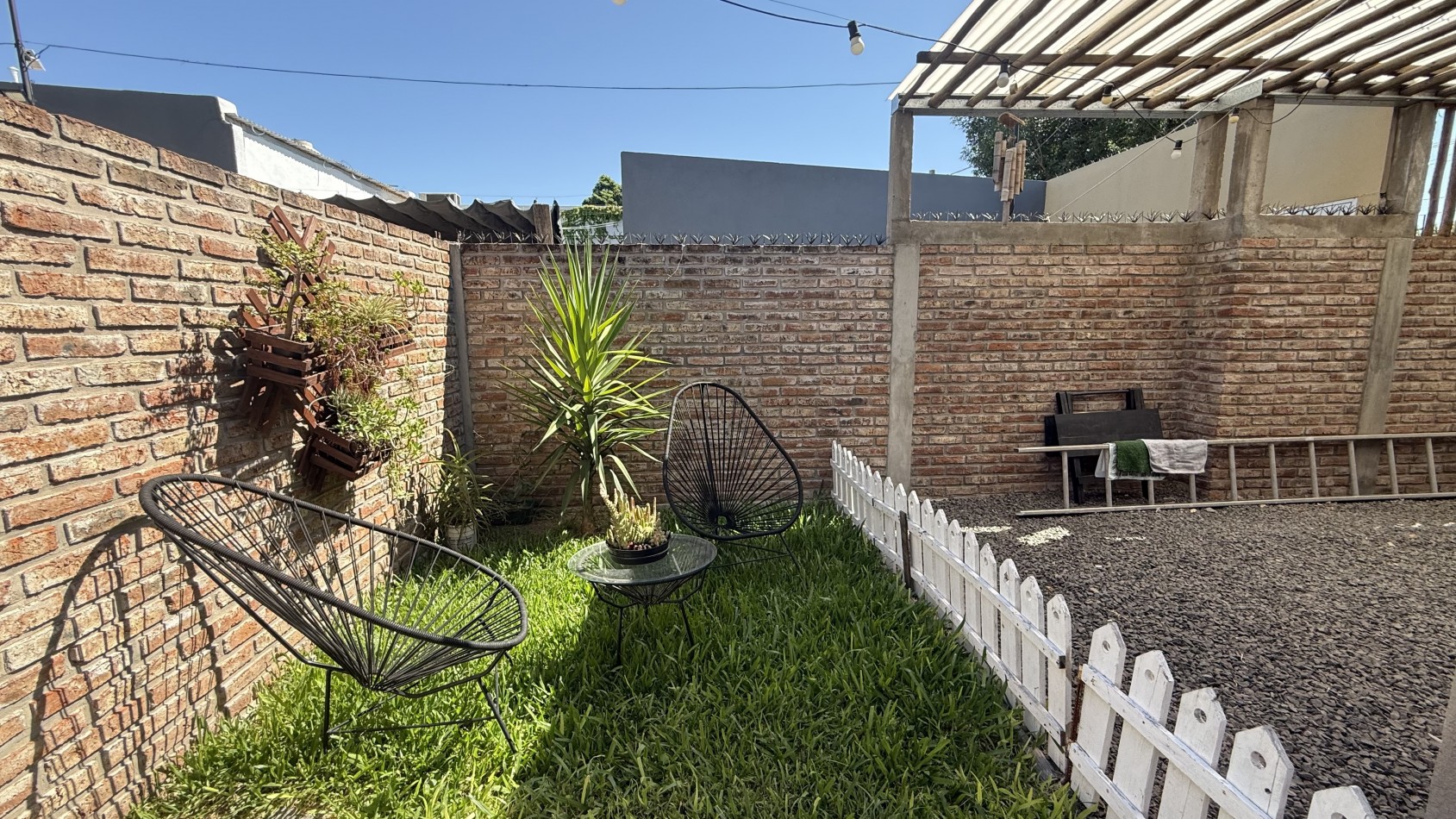 Casa en PH, ¡Excelente calidad! 2 dormitorios y cochera