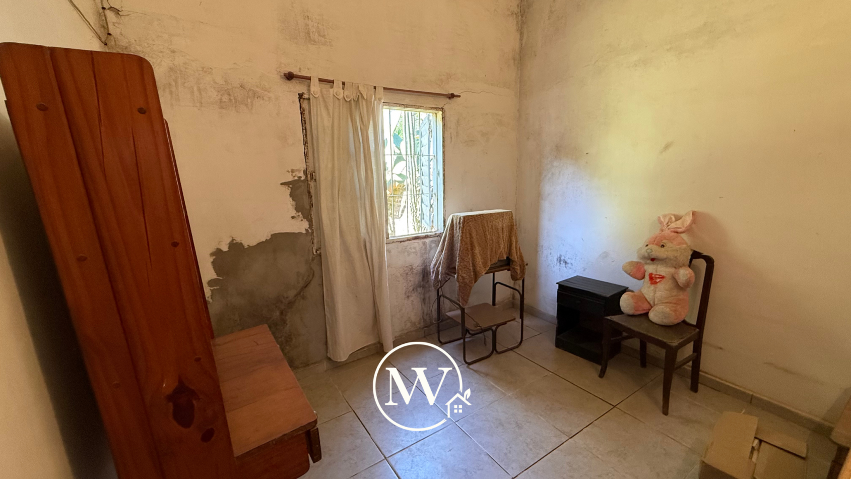 Casa Apta Credito en San Benito. 2 Dorm, fondo y cochera.