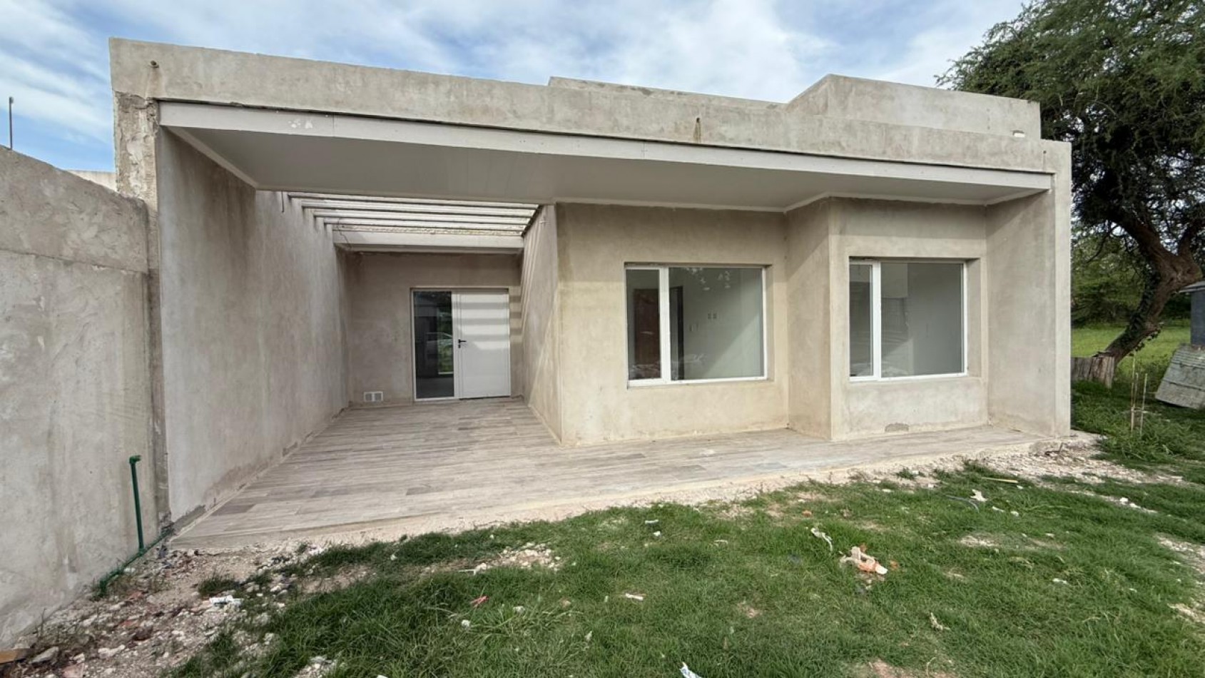 CASA A ESTRENAR EN ORO VERDE ZONA INTA 