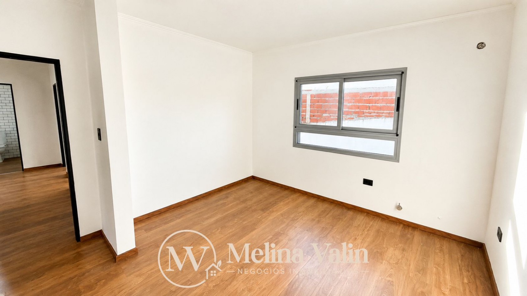 CASA PREMIUM EN ZONA SUR, 3 DORM, COCHERA Y PATIO