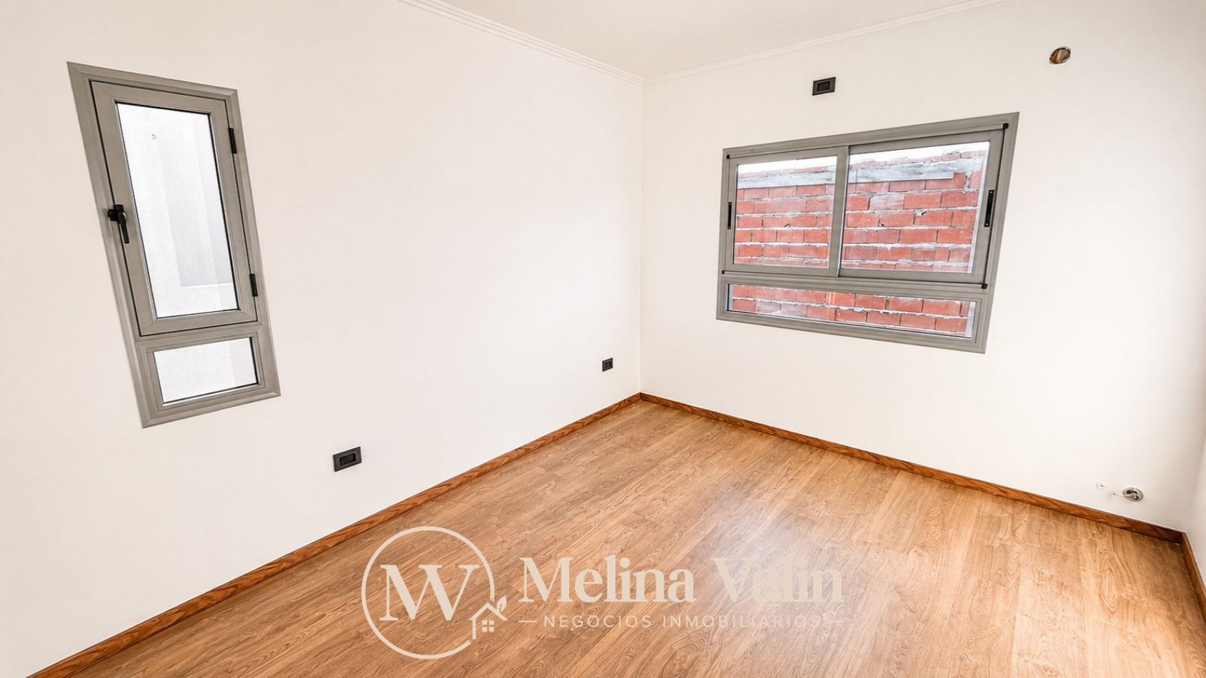 CASA PREMIUM EN ZONA SUR, 3 DORM, COCHERA Y PATIO