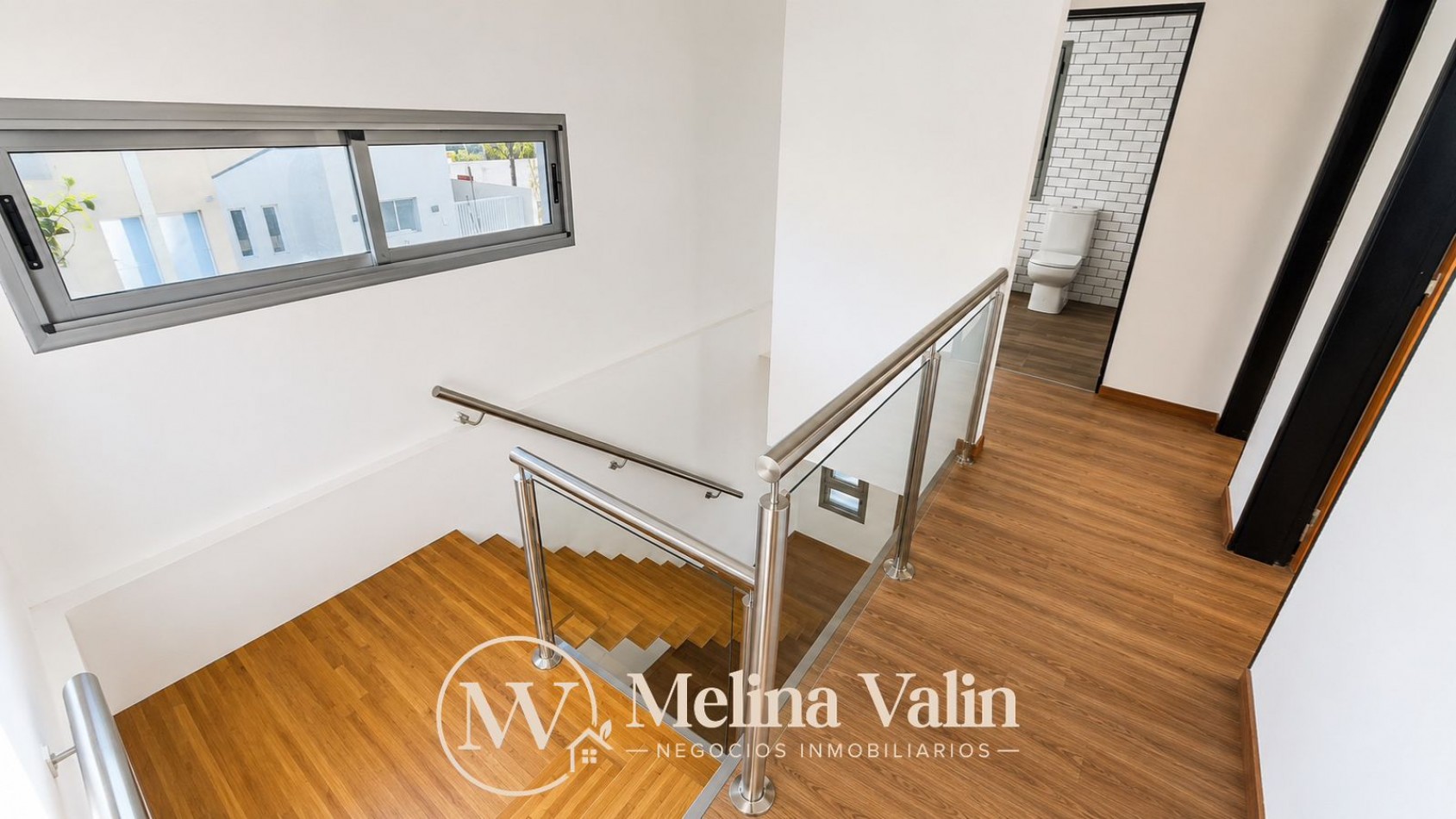 CASA PREMIUM EN ZONA SUR, 3 DORM, COCHERA Y PATIO