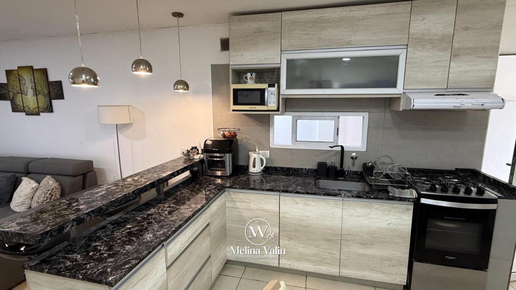 DUPLEX EN ORO VERDE, 2 DORM, COCHERA, PATIO Y PISCINA,
