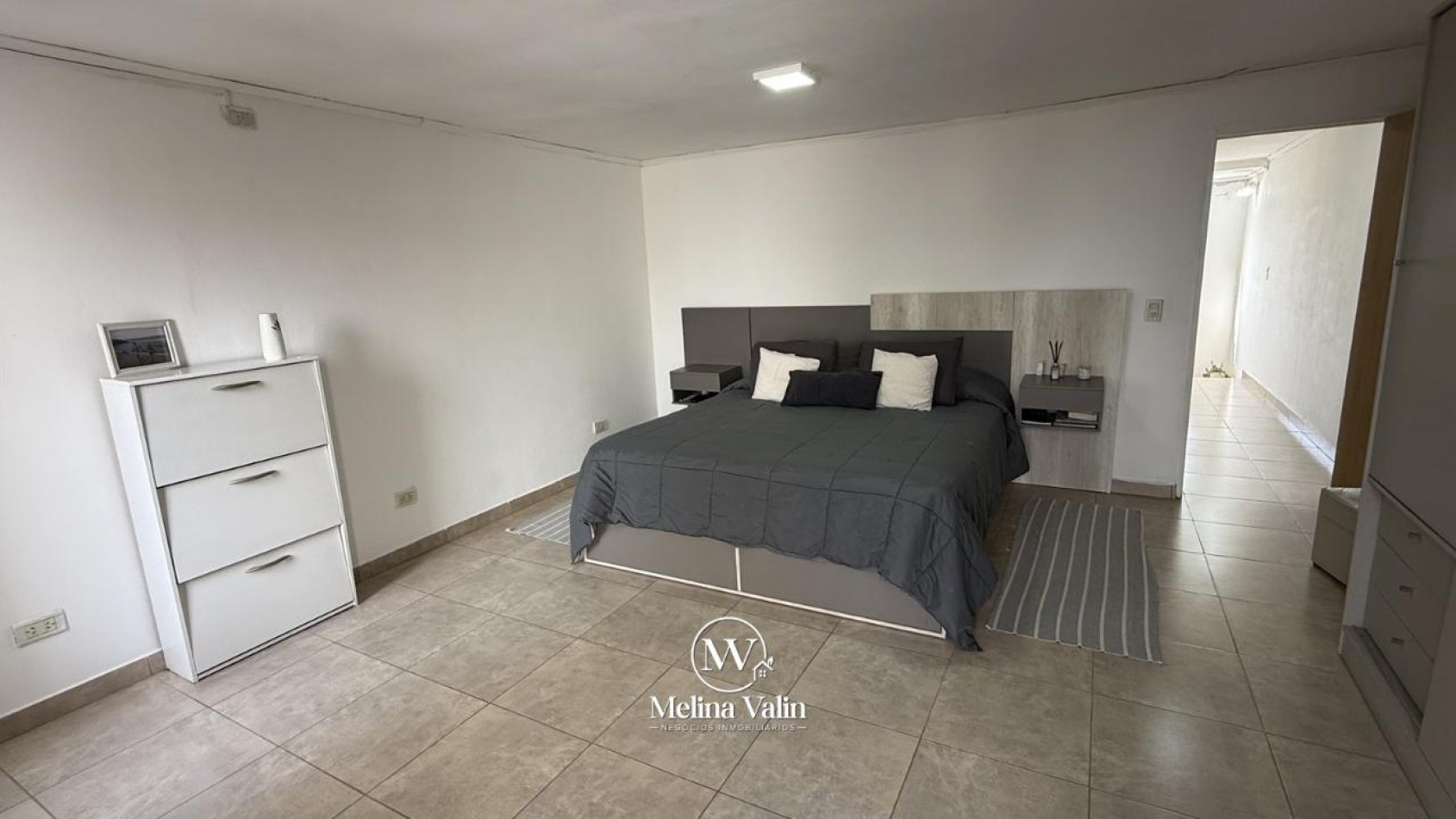 DUPLEX EN ORO VERDE, 2 DORM, COCHERA, PATIO Y PISCINA,