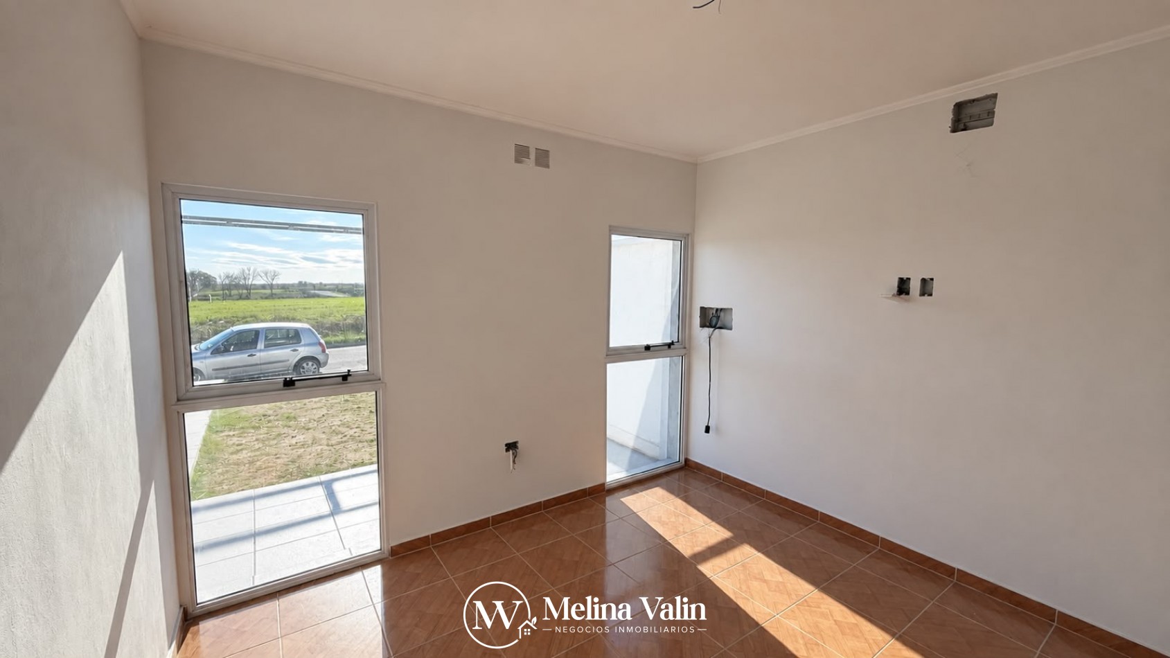 SE ALQUILA DUPLEX DE 3 DORMITORIOS EN ORO VERDE, A ESTRENAR.