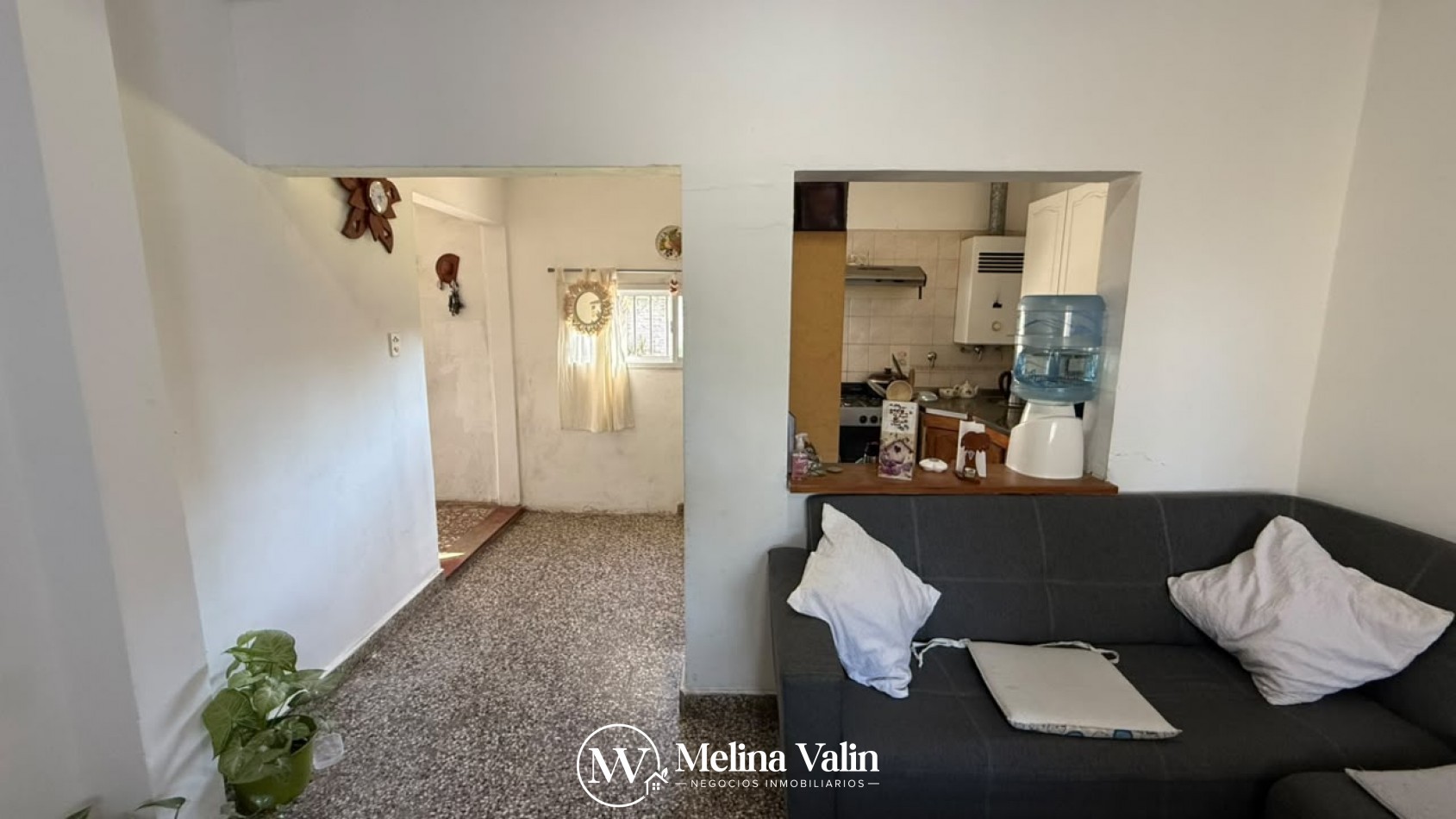 EN VENTA | CASA DE 3 DORMITORIOS- Barrio Santa Lucia 