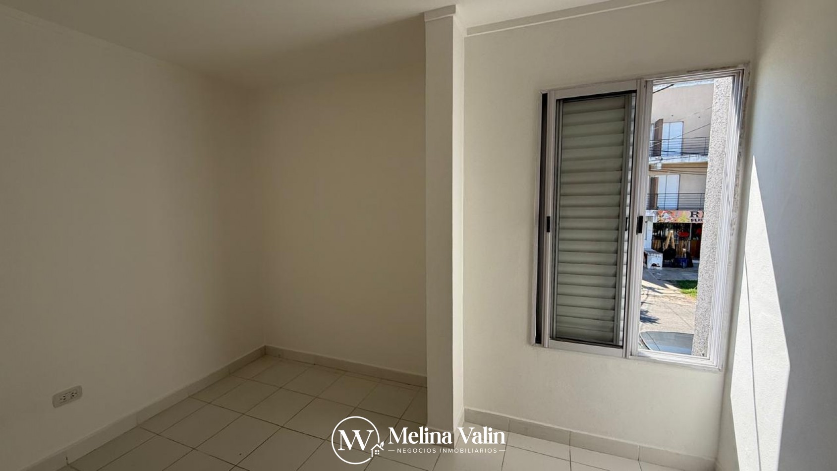 SE ALQUILA DEPTO DE 1 DORM EN ORO VERDE
