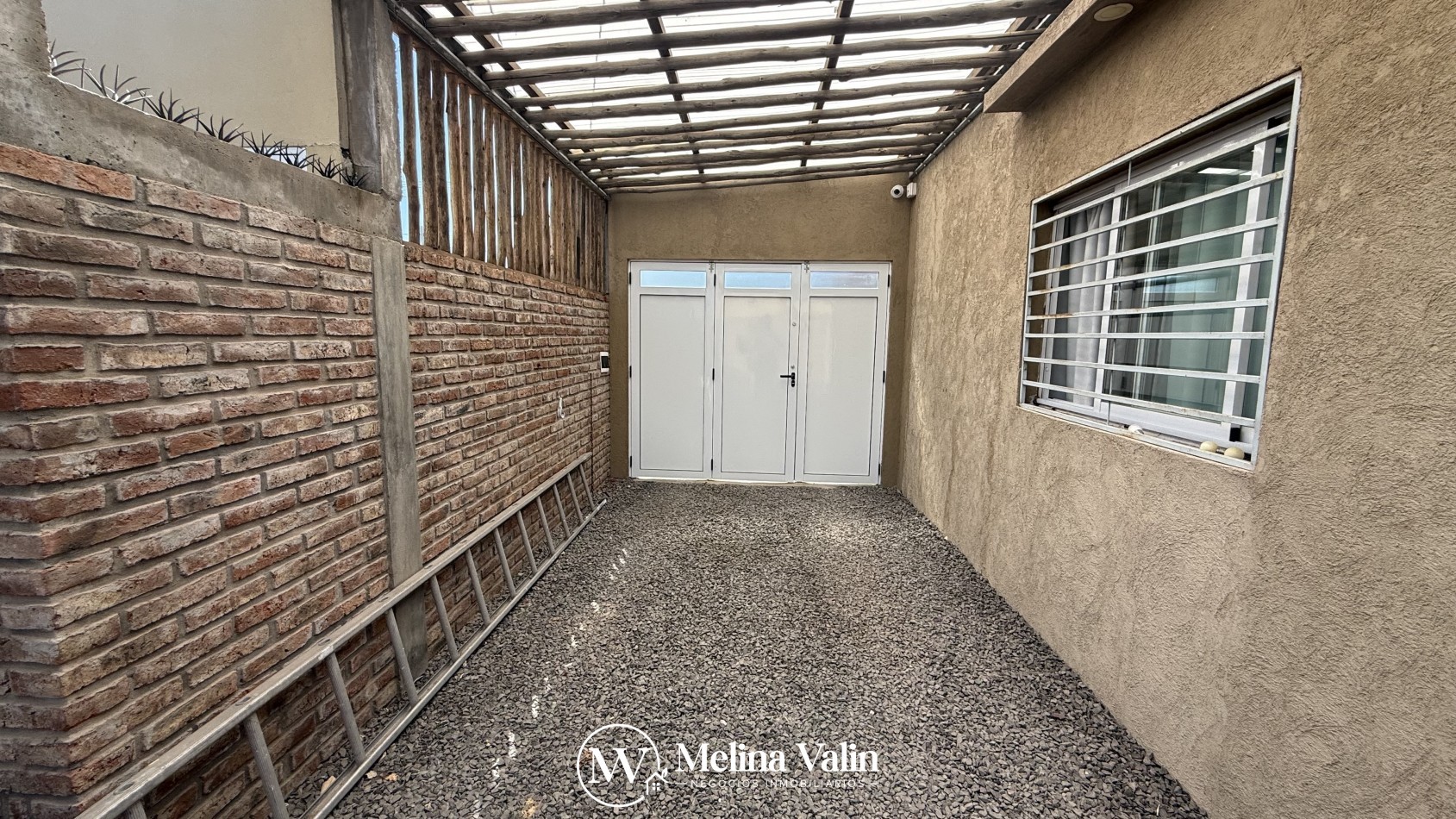 Casa en PH, ¡Excelente calidad! 2 dormitorios y cochera