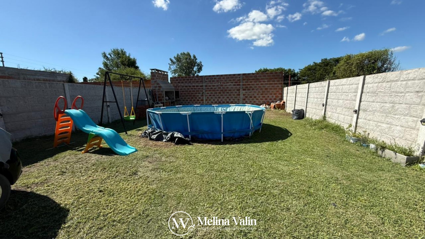CASA DE 2 DORM, PATIO Y COCHERA, ZONA NEWBERY 