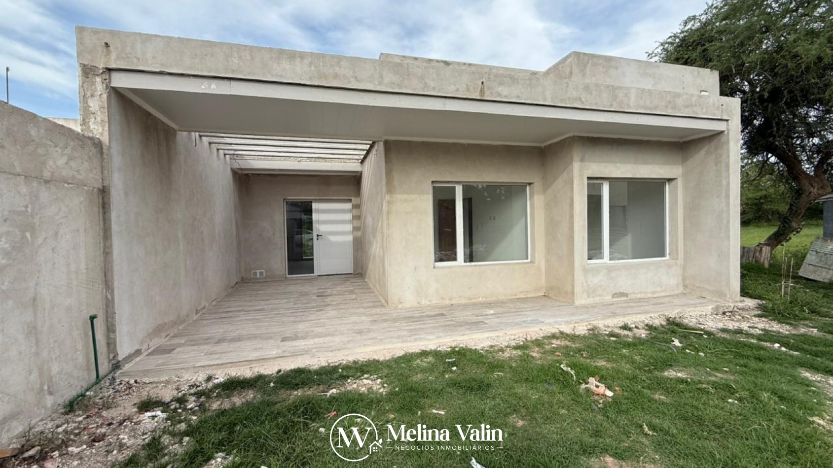CASA A ESTRENAR EN ORO VERDE ZONA INTA 