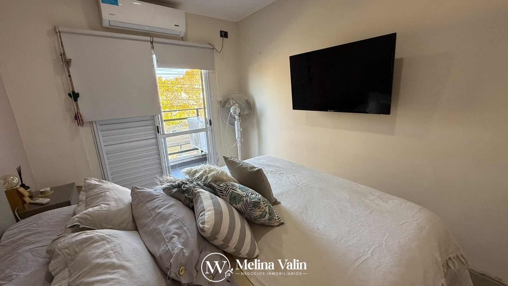 SE VENDE MODERNO DUPLEX 3 DORM EN ZONA CHURRUARIN Y RIO NEGRO.