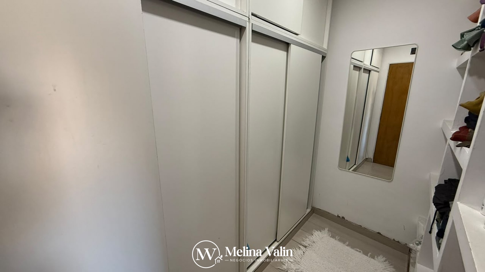 SE VENDE MODERNO DUPLEX 3 DORM EN ZONA CHURRUARIN Y RIO NEGRO.