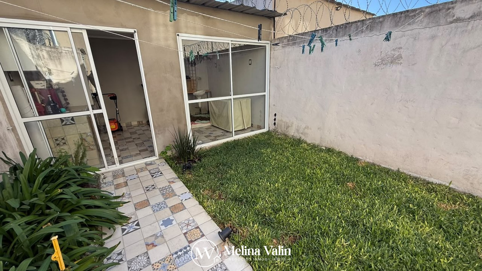 SE VENDE MODERNO DUPLEX 3 DORM EN ZONA CHURRUARIN Y RIO NEGRO.