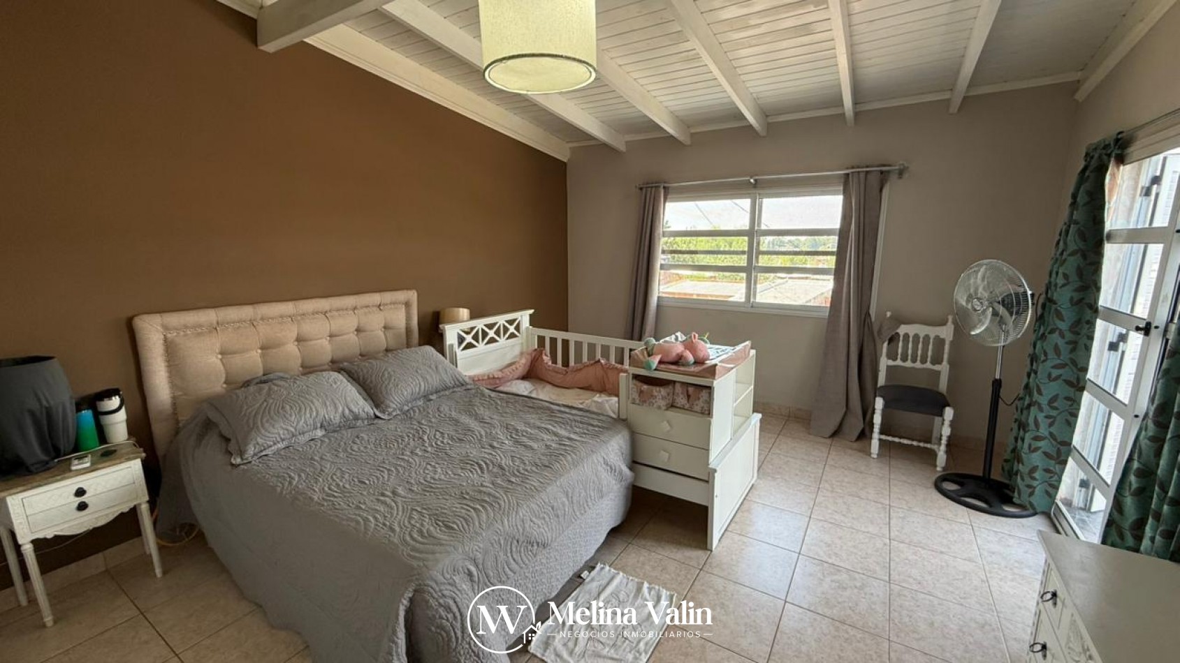 CASA PREMIUM DE 3 DORM, PISCINA, Y COCHERA DOBLE