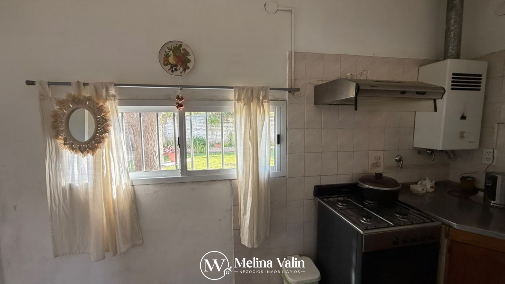 EN VENTA | CASA DE 3 DORMITORIOS- Barrio Santa Lucia 