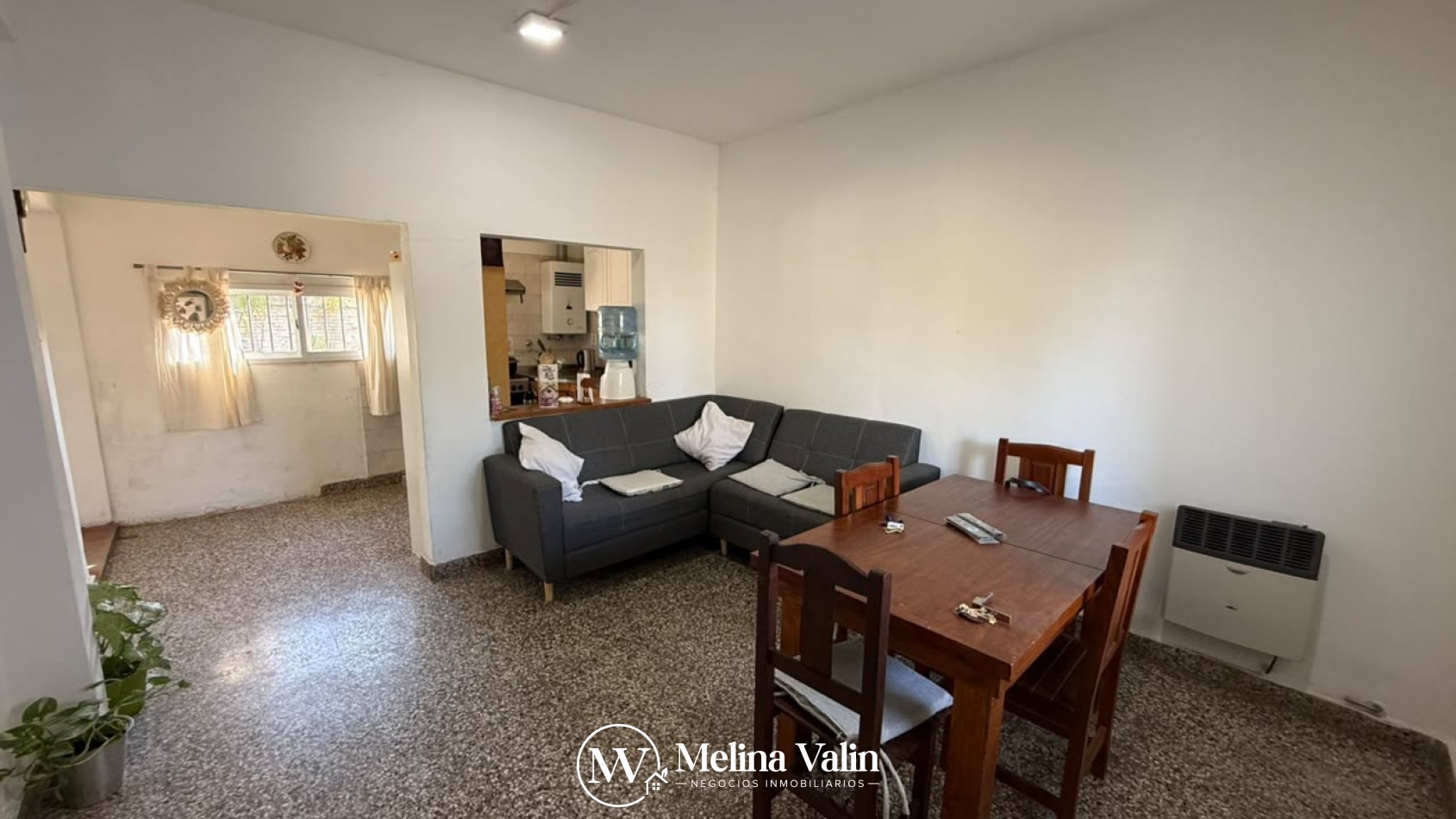 EN VENTA | CASA DE 3 DORMITORIOS- Barrio Santa Lucia 