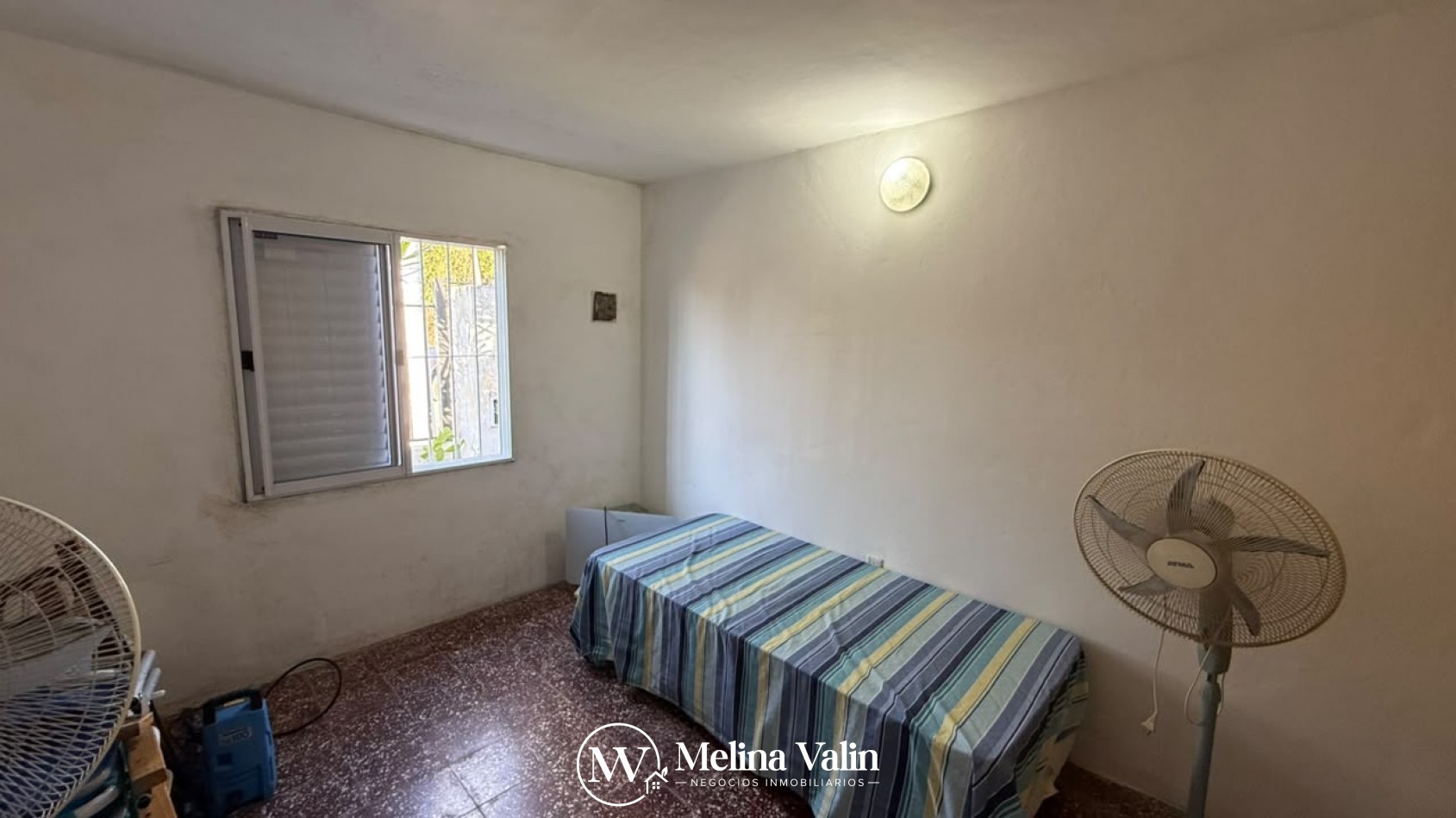 EN VENTA | CASA DE 3 DORMITORIOS- Barrio Santa Lucia 