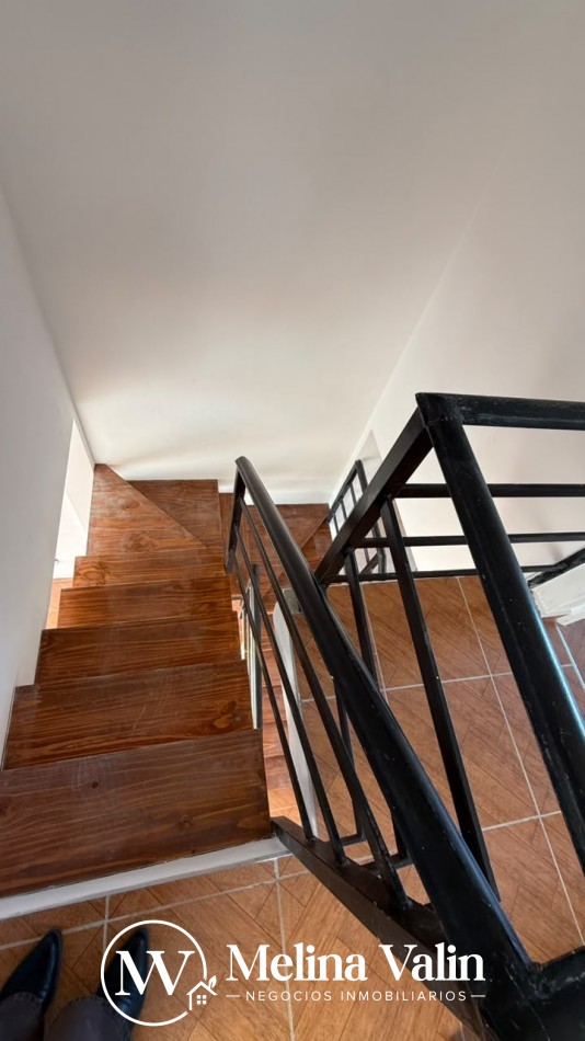 SE ALQUILA DUPLEX DE 3 DORMITORIOS EN ORO VERDE, A ESTRENAR.