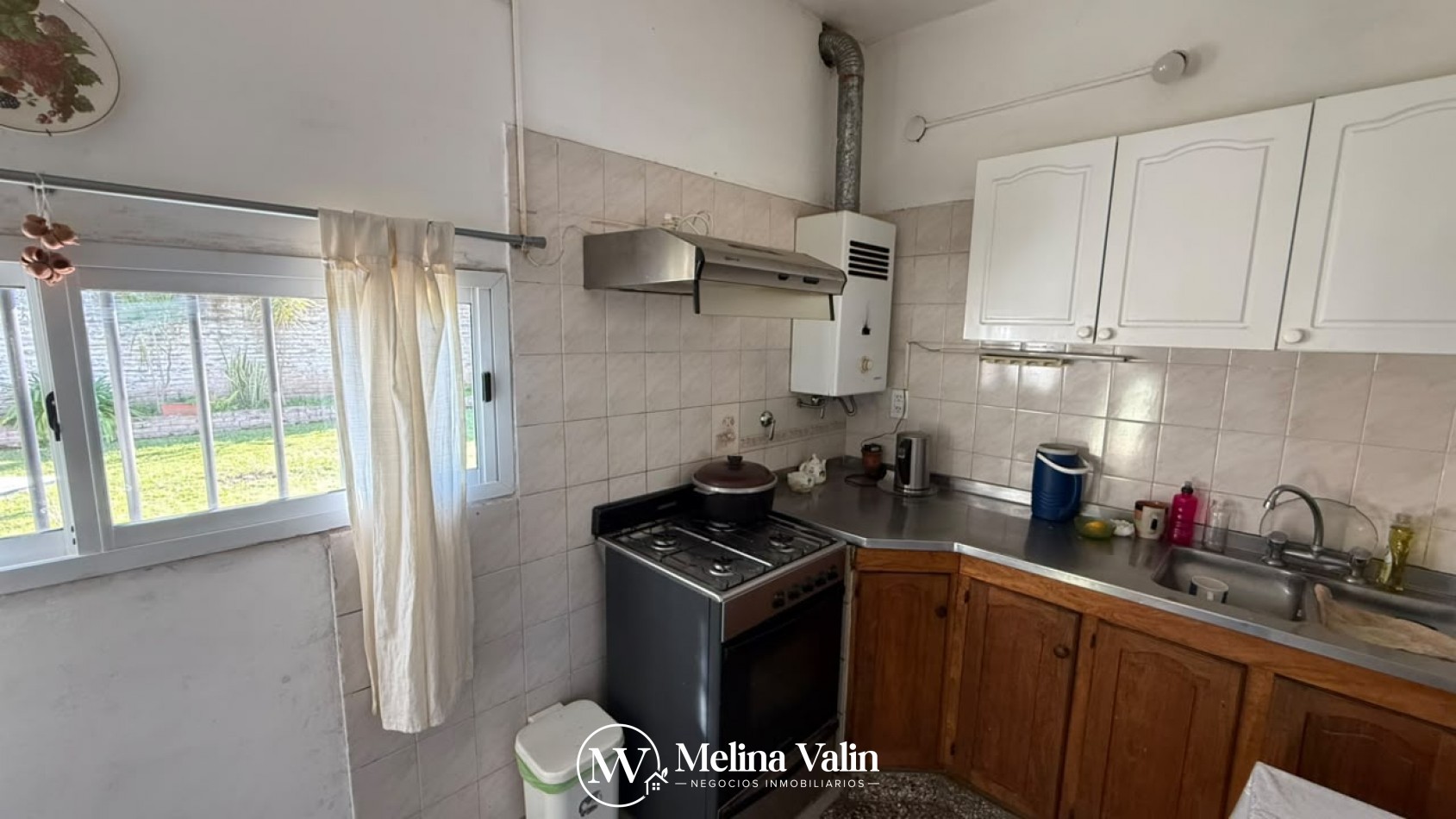 EN VENTA | CASA DE 3 DORMITORIOS- Barrio Santa Lucia 