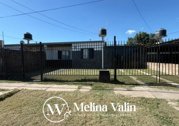 CASA DE 2 DORM, PATIO Y COCHERA, ZONA NEWBERY 