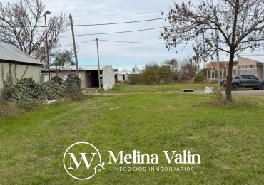 TERRENO EN ORO VERDE, CALLE LOS CANARIOS, SUP DE 700 M2.